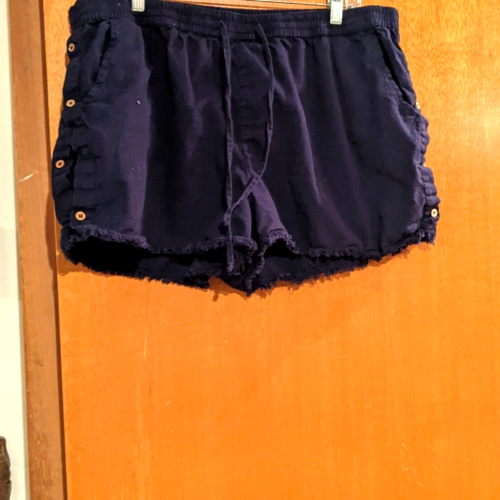 Derek Heart brand, dark blue, 3x